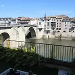 Vue Lot Dans Bastide