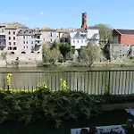 Vue Lot Dans Bastide